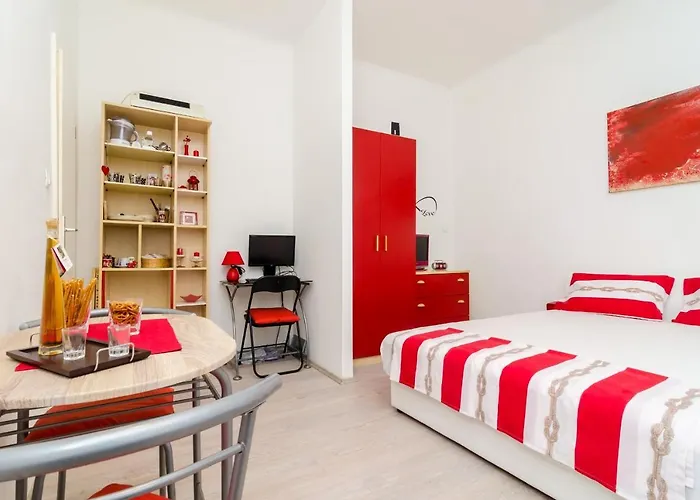 Caceris アパート *